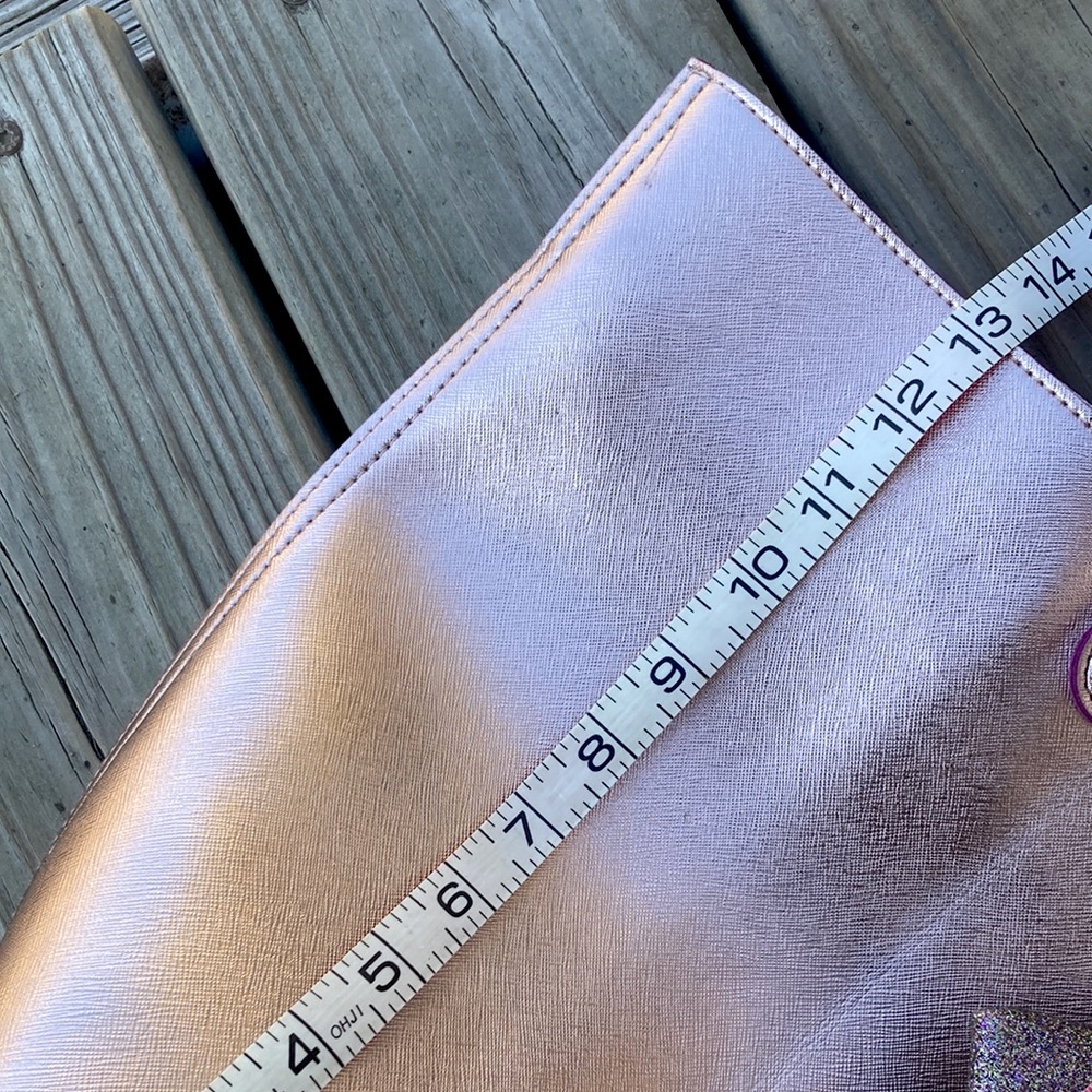Metallic tote & Glitter wristlet - Picture 7 of 9